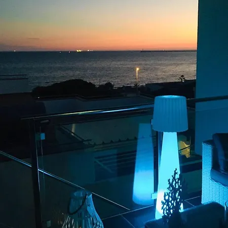 Casa De Playa Con Vistas Al Oceano En *